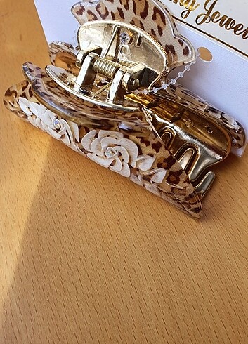 Lieza Jewelry Leopar desenli toka