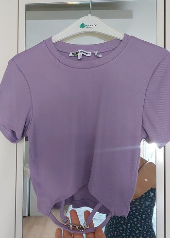 Mor Kısa Kollu Crop Tarzda Şık t-shirt