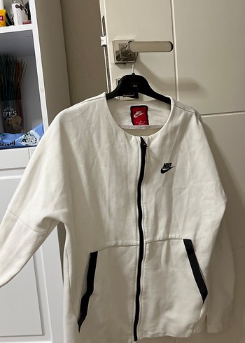 Nike Kadın Beyaz Fermuarlı Sweatshirt