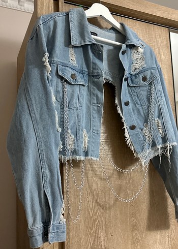Sheinside Zincir Detaylı Kısa Mavi Denim Ceket