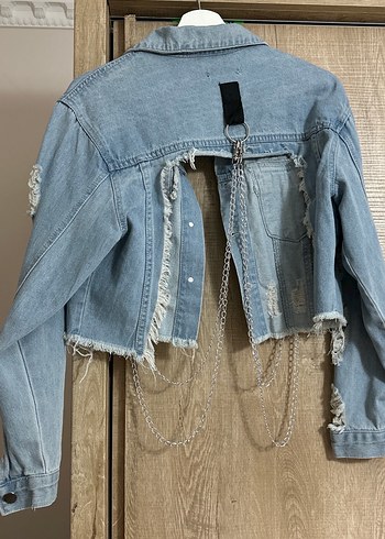xs Beden Zincir Detaylı Kısa Mavi Denim Ceket