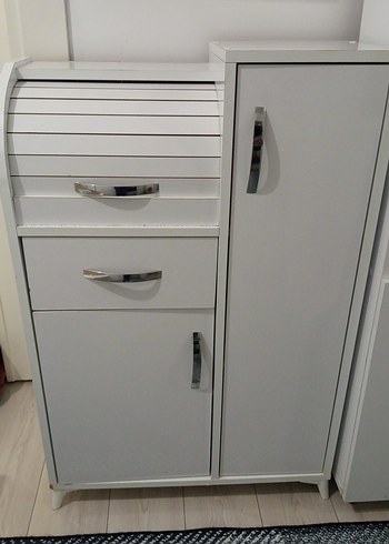 Beyaz Çok Bölmeli Dolap Organizer Dolap