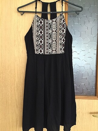 Halter Yaka Etnik Desenli Elbise