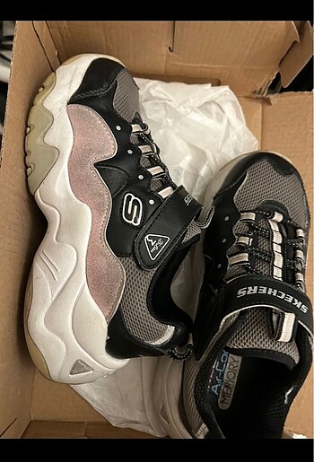Skechers spor ayakkabı