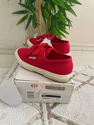 33 Beden Superga ayakkabı