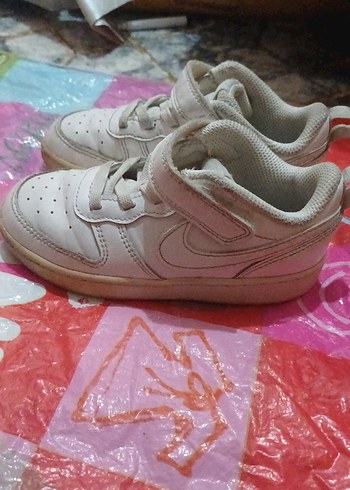Nike Beyaz Erkek Çocuk Spor Ayakkabı NİKE ORJİNAL UYGUNA VERIYORUM