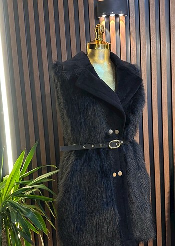 Siyah Kürklü Uzun Kadın Yelek - Görsel 3