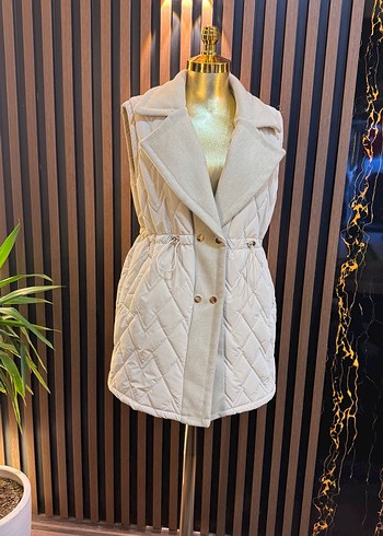 Düğmeli Kısa Beyaz Kadın Yelek - Görsel 3