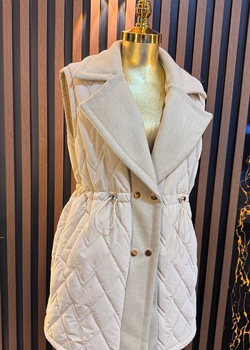 Düğmeli Kısa Beyaz Kadın Yelek - Görsel 2