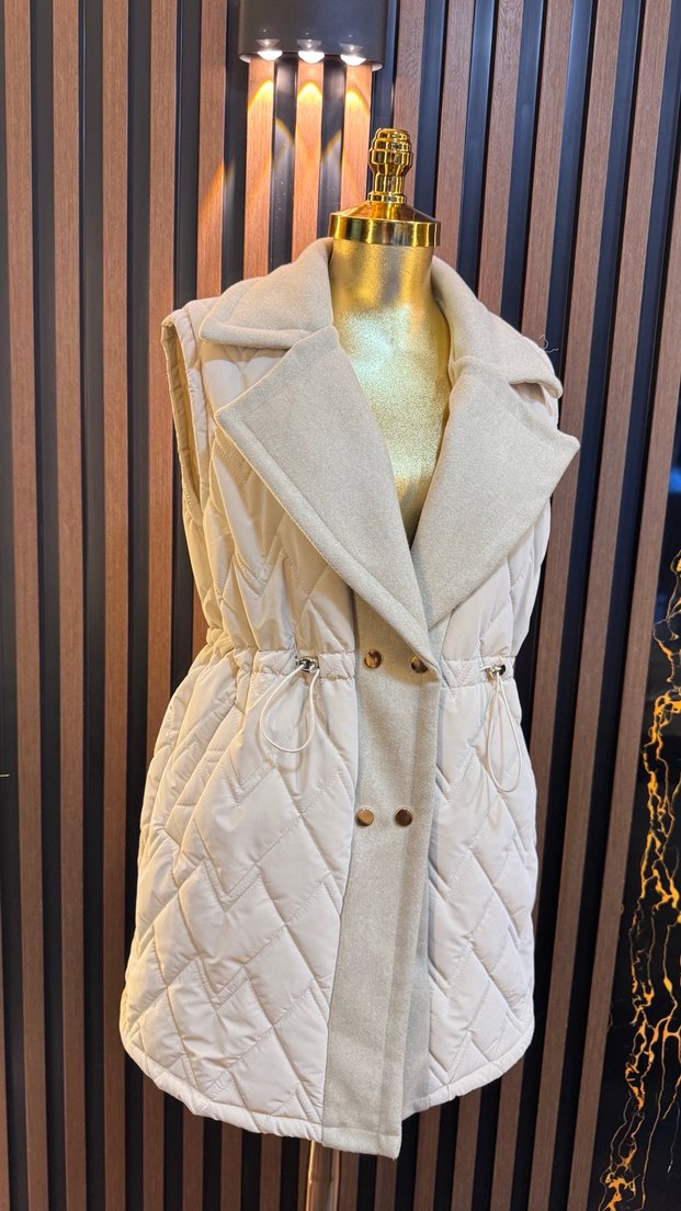 Düğmeli Kısa Beyaz Kadın Yelek - Görsel 2