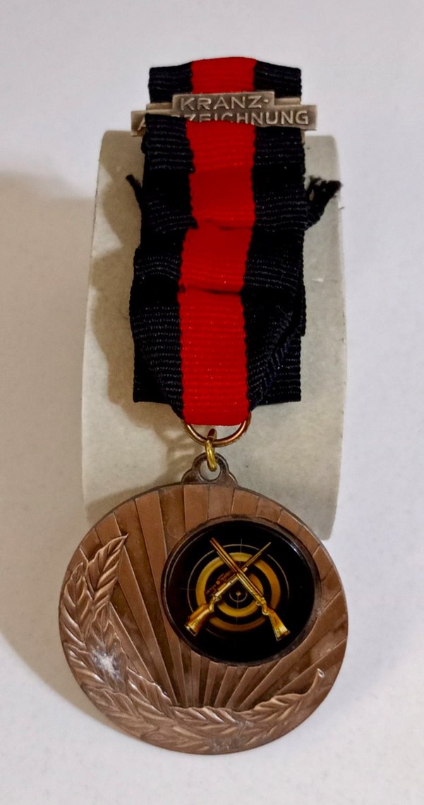 Antika Alman Atıcılık Madalyası - Kranz - Görsel 2