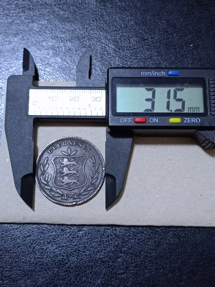 1902 GUERNSEY Madeni parası. - Görsel 3