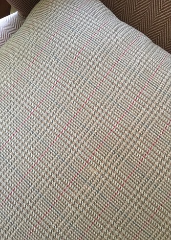 Bej ve Gri Desenli Dekoratif Yastık - Görsel 2