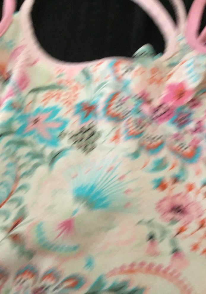 Çiçek Desenli Kız Mayo - Görsel 2