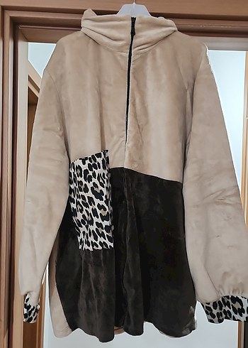 Leopar Desenli Kahverengi Kadın Kapüşonlu polar Ceket