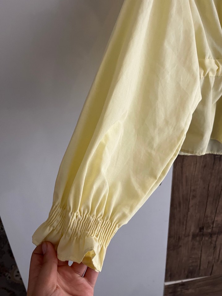 Sarı Düğmeli Kadın Keten Gömlek - Görsel 4