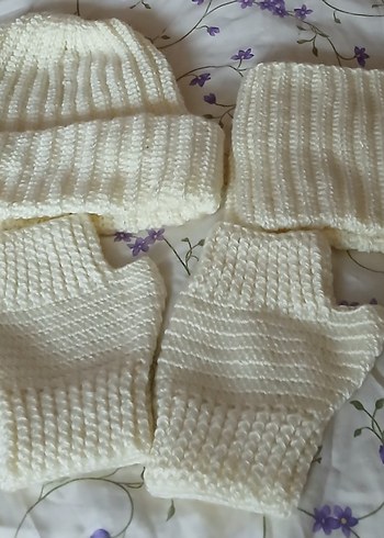 Kırık Beyaz Örgü Kadın Bere, Boyunluk ve Eldiven Seti - Görsel 2