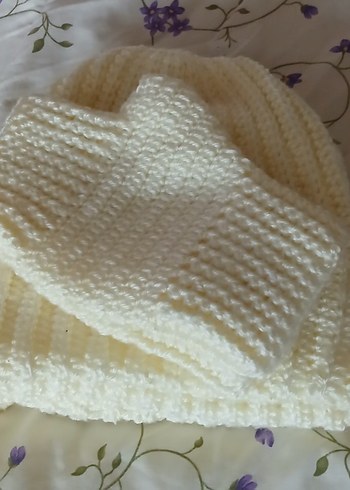 Kırık Beyaz Örgü Kadın Bere, Boyunluk ve Eldiven Seti - Görsel 4