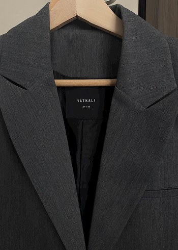 Vatkalı marka Gri Kadın Keten Blazer Ceket - Görsel 2