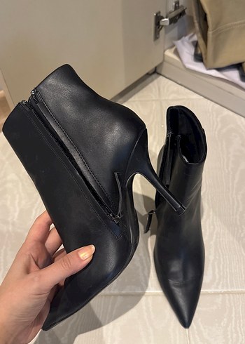 Siyah Deri Siyah Stiletto Topuklu Kadın Bot - Görsel 4