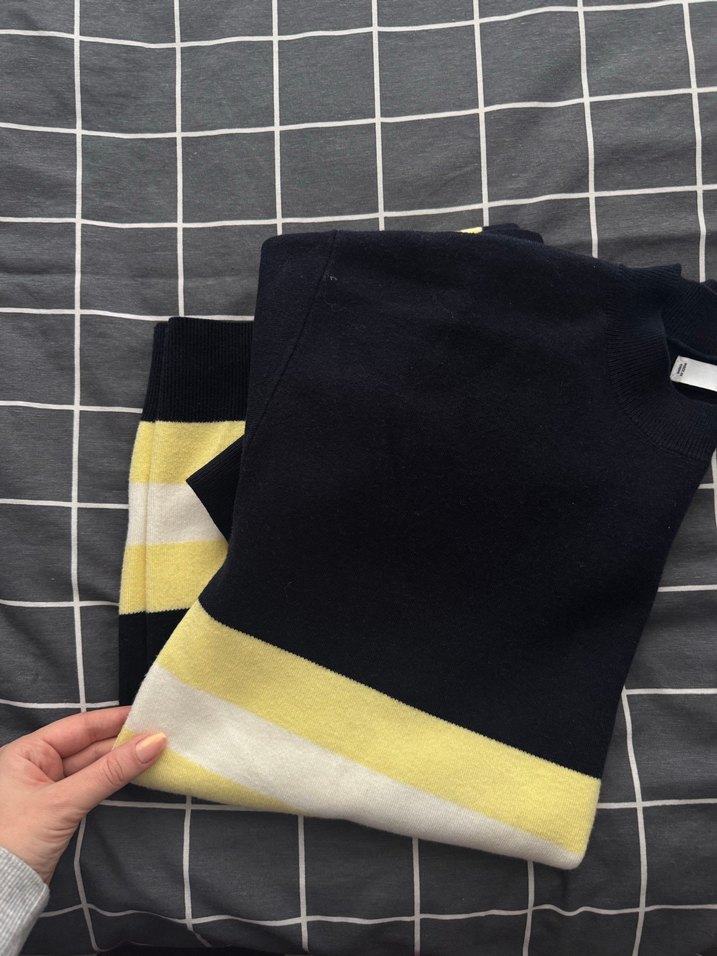 Sarı Çizgili Örgü Kadın Kazak - Görsel 4