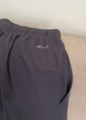 m Beden siyah Renk Nike Siyah Rahat Kesim Erkek Şort