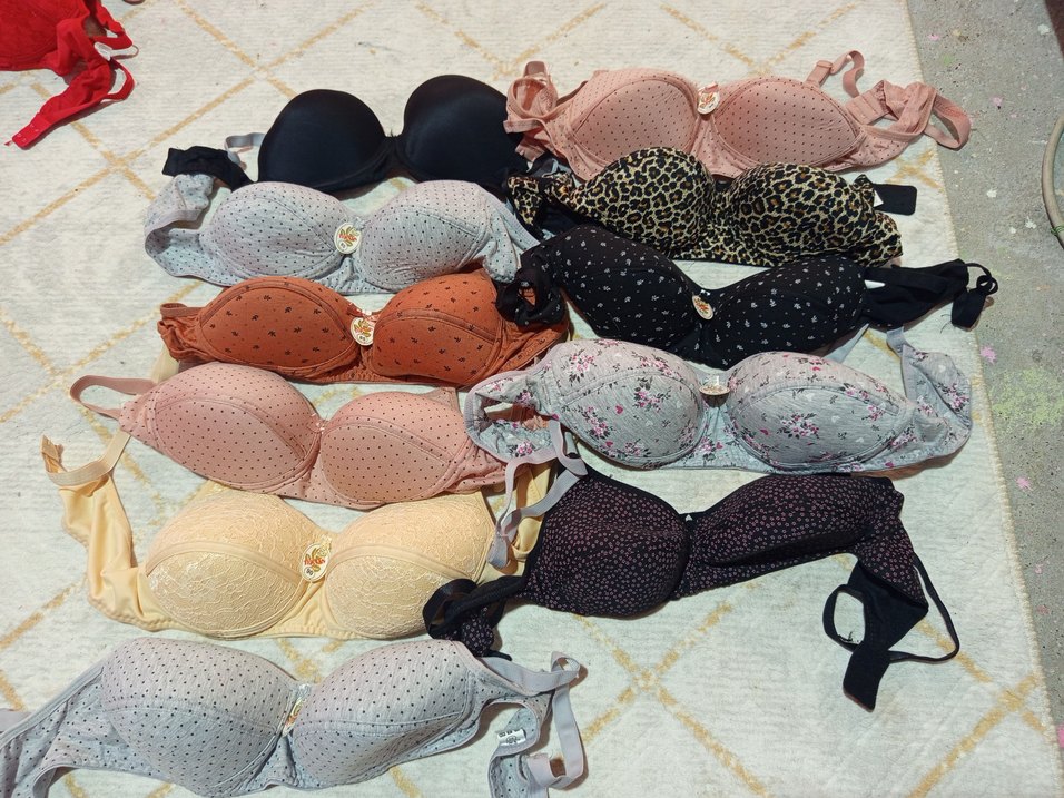 bayan penye sütyen 85 90 95  beden mevcut - Görsel 2