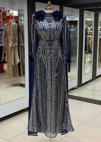 Payet İşlemeli Lacivert Uzun Abiye Elbise - Görsel 3