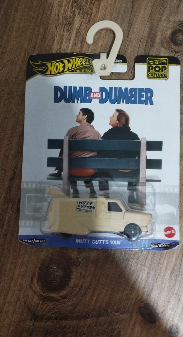 Camel Renkli Hot Wheels Dume ve Dumber Oyuncak Araba - Görsel 2