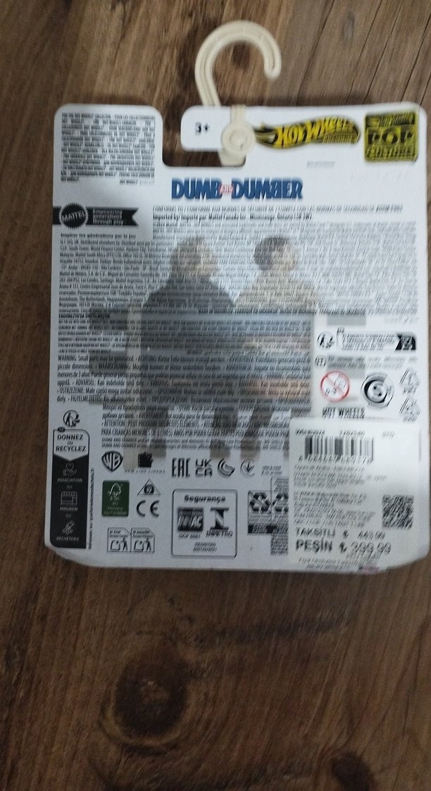 Camel Renkli Hot Wheels Dume ve Dumber Oyuncak Araba - Görsel 3