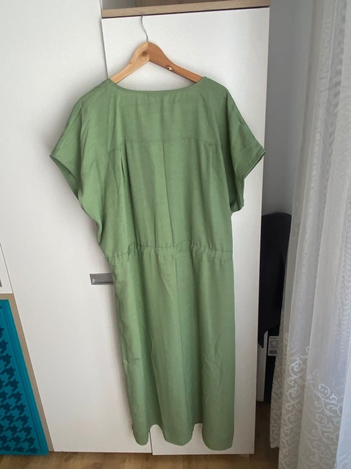 Yeşil V Yakalı Uzun Keten Elbise - Görsel 2