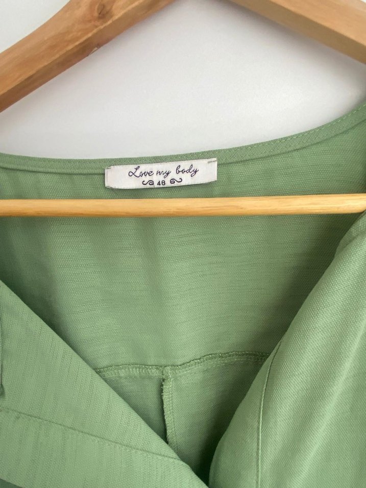 Yeşil V Yakalı Uzun Keten Elbise - Görsel 3