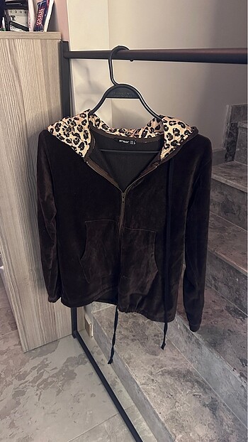 Kadife leoparlı sweatshirt