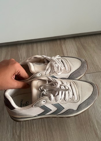 38 Beden beyaz Renk Gri Detaylı Beyaz Bağcıklı Kadın Spor Ayakkabı