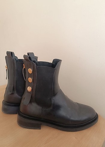 Siyah Kadın Bot - Görsel 4