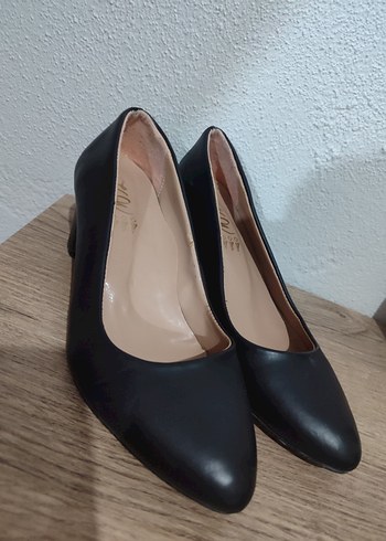 Siyah Modern Klasik Kadın Topuklu Ayakkabı - Görsel 5