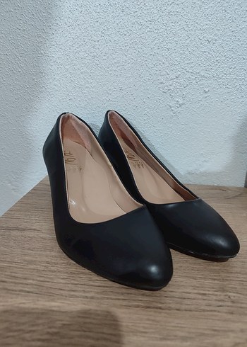 Siyah Modern Klasik Kadın Topuklu Ayakkabı - Görsel 6