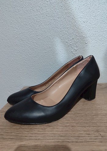 Siyah Modern Klasik Kadın Topuklu Ayakkabı - Görsel 7