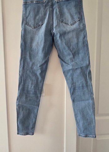 36 Beden Bershka Düğmeli Mavi Baskılı Skinny Jean