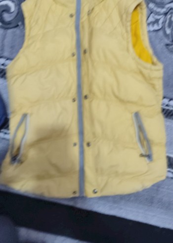 Sarı Kapüşonlu Erkek Kolsuz Ceket - Görsel 4