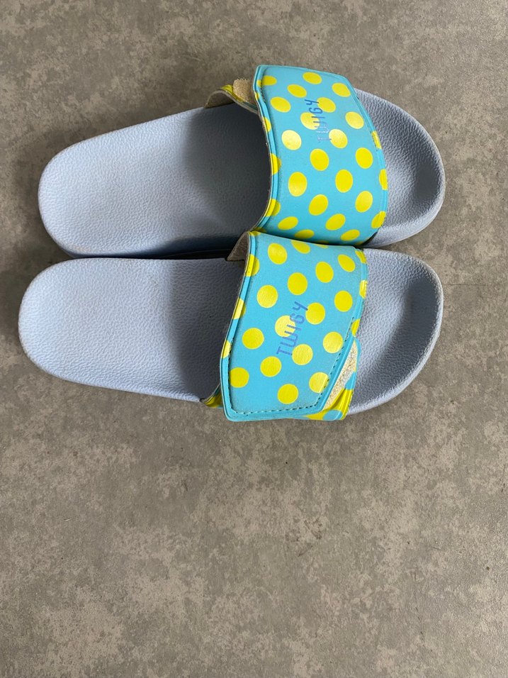 Twit Sarı Puantiyeli Kız Çocuk Terliği - Görsel 2