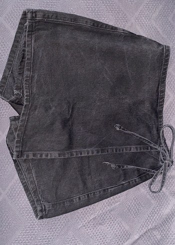 Kadın Siyah Kemerli Mini Denim Şort Etek