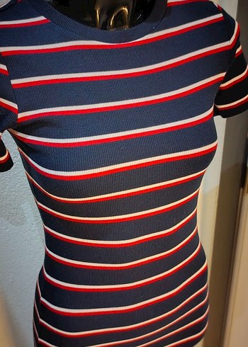 Çizgili Uzun ve Vücuda Oturan Kadın Elbise - Görsel 4