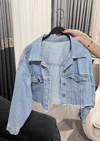 Düğmeli Mavi Midi Denim Ceket