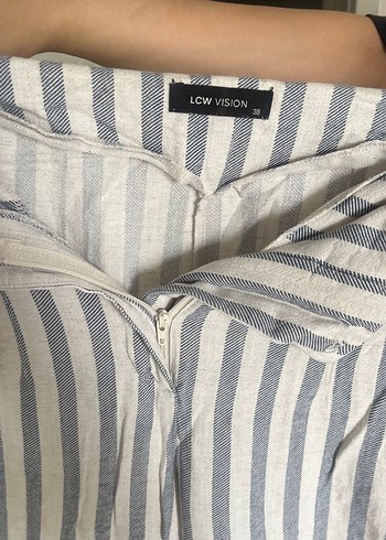 LC Waikiki Düğmeli Çizgili Keten Midi Pantolon