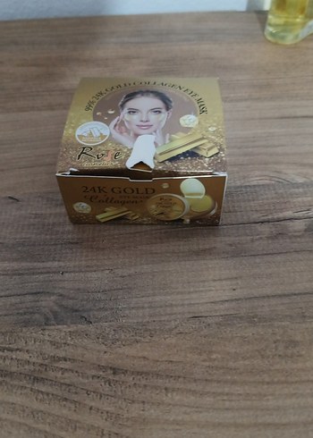 AYDINLATICI SIKILAŞTIRICI VE ONARICI  GÖZ ALTI MASKESİ - Görsel 5