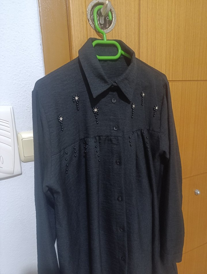 TAŞ DETAYLI KETEN GÖMLEK - Görsel 4