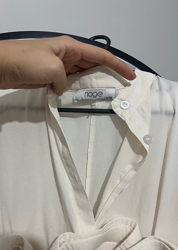 38 Beden Beyaz Pliseli polo Yaka hafif kumaşlı Kadın Gömlek