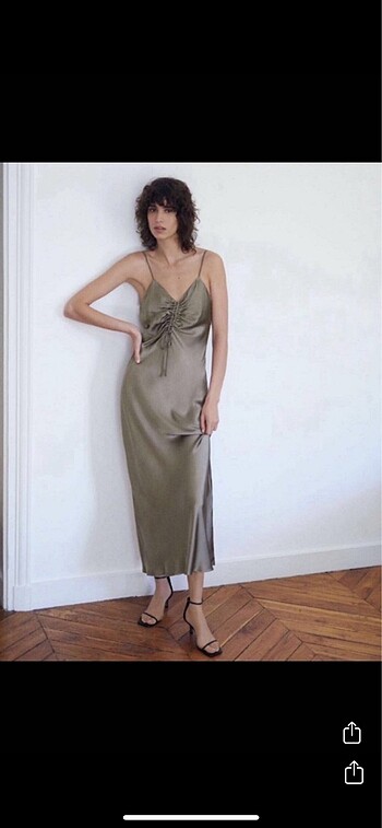 Zara saten elbise