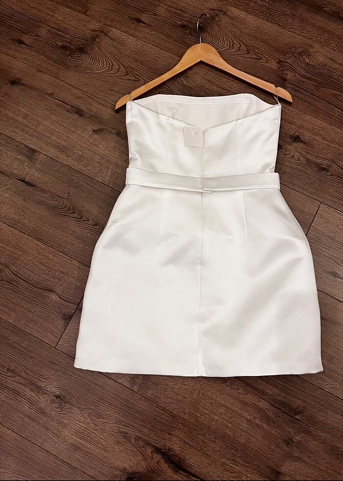 Beyaz saten elbise - Görsel 3